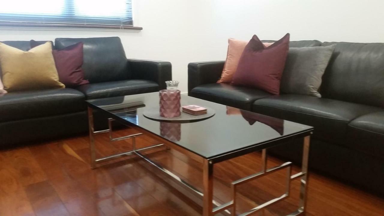 Leisurely Manor - Spacious Three Bedroom Home In ฟรีแมนเทิล ภายนอก รูปภาพ
